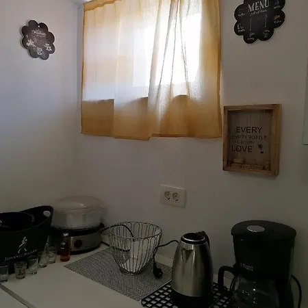Sara Cosmo Apartment Split