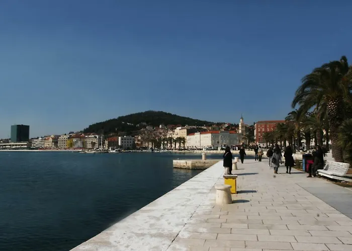 Sara Cosmo 아파트 *